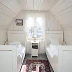 Hotel Skjerjehamn