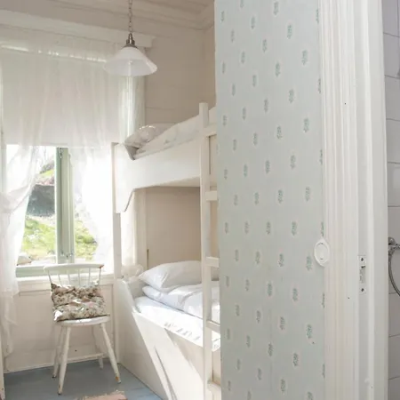 Skjerjehamn * Anneland