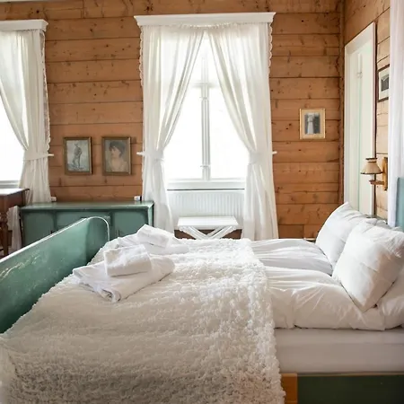 Skjerjehamn * Anneland