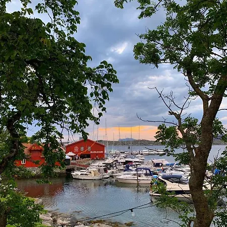 Skjerjehamn Отель *