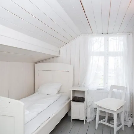 Hotel Skjerjehamn *