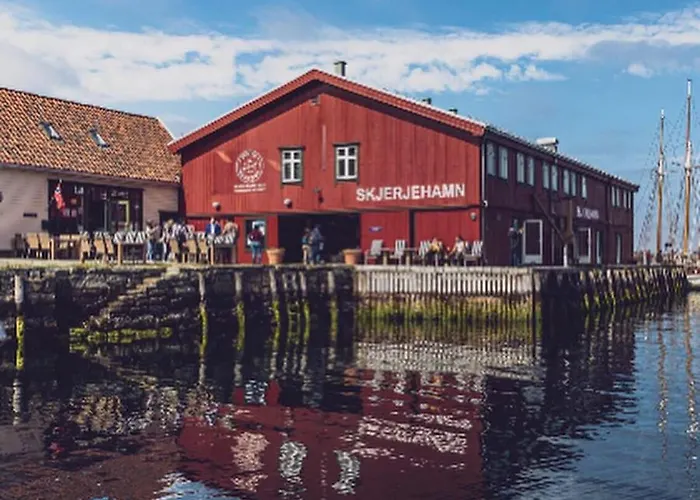 Skjerjehamn Hotel